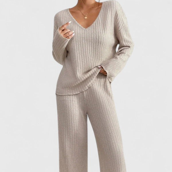 Amelia Rose Ribbed Lounge Set