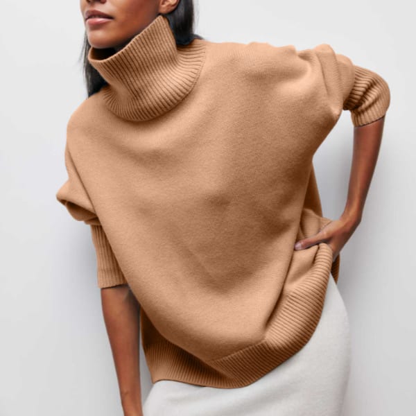 Sloane Short Sleeve Turtleneck Sweater_5