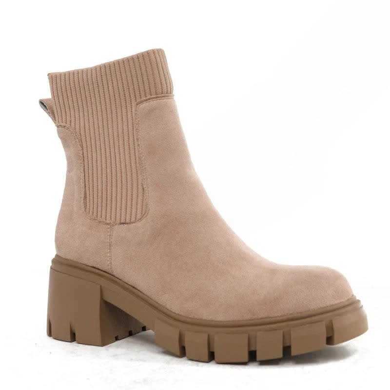 Lindsay Block Heel Chelsea Ankle Boots_1