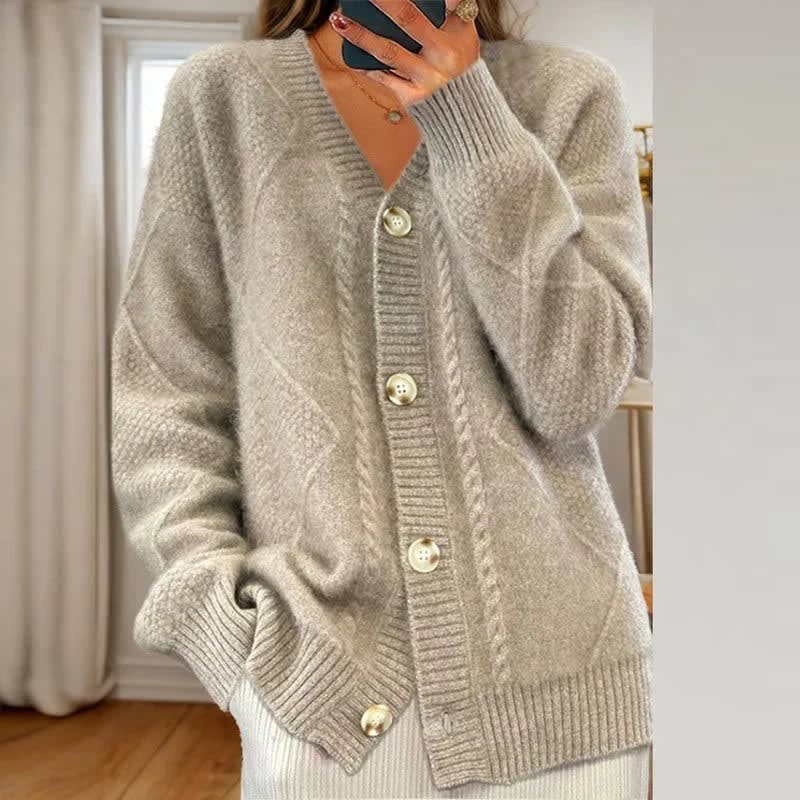 Wynn Cable Knit Button Front Cardigan_8