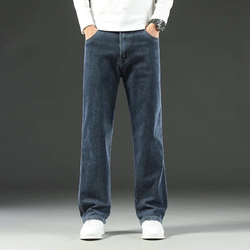 Larkin Relaxed Fit Straight Leg Jeans_1