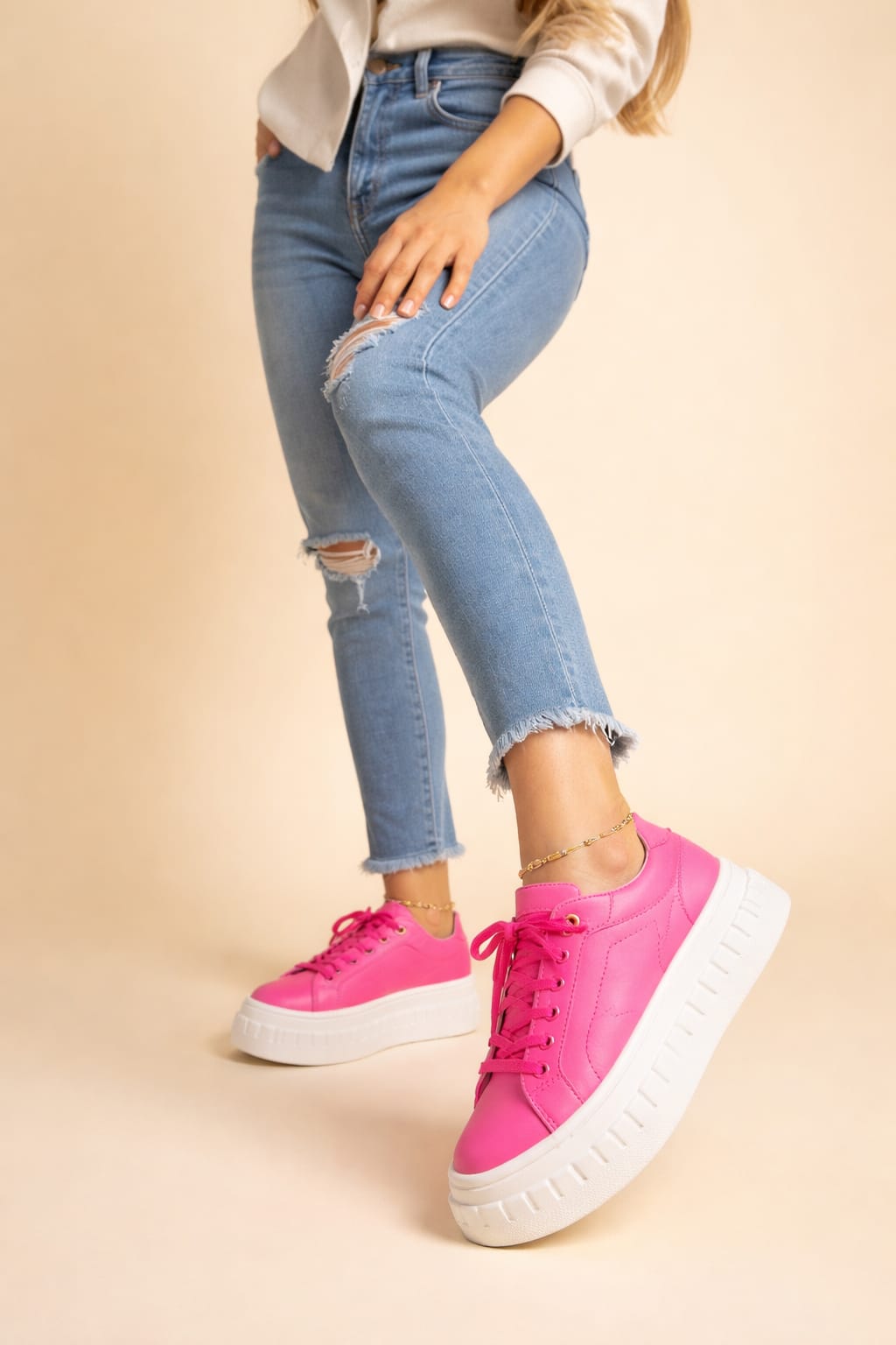 Esmeralda Platform Lace Up Sneakers_5