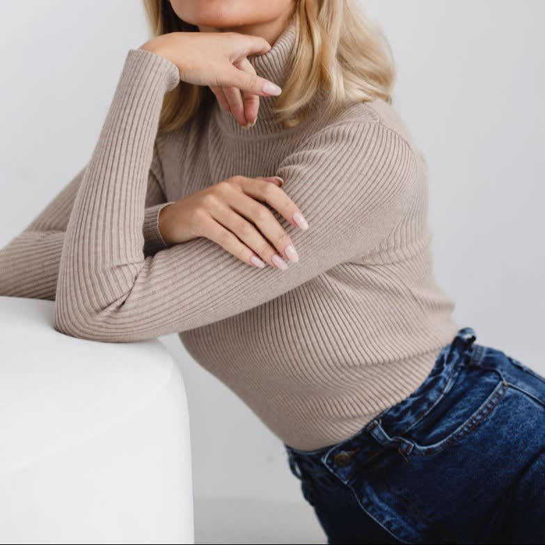 Ofelia Ribbed Turtleneck Knit Top_4