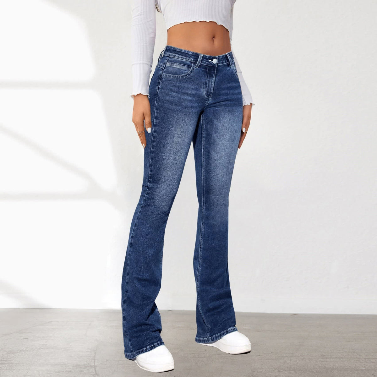 Amara Medium Wash High Waist Flared Jeans_4