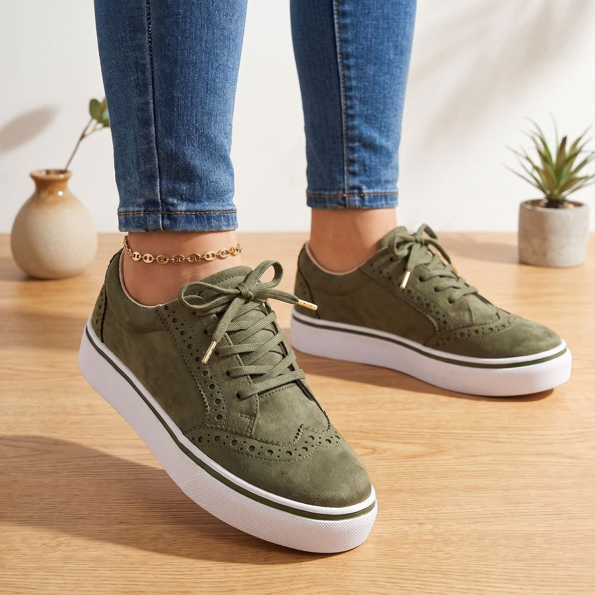 Catherine Cushioned Brogue Orthopedic Sneakers_2