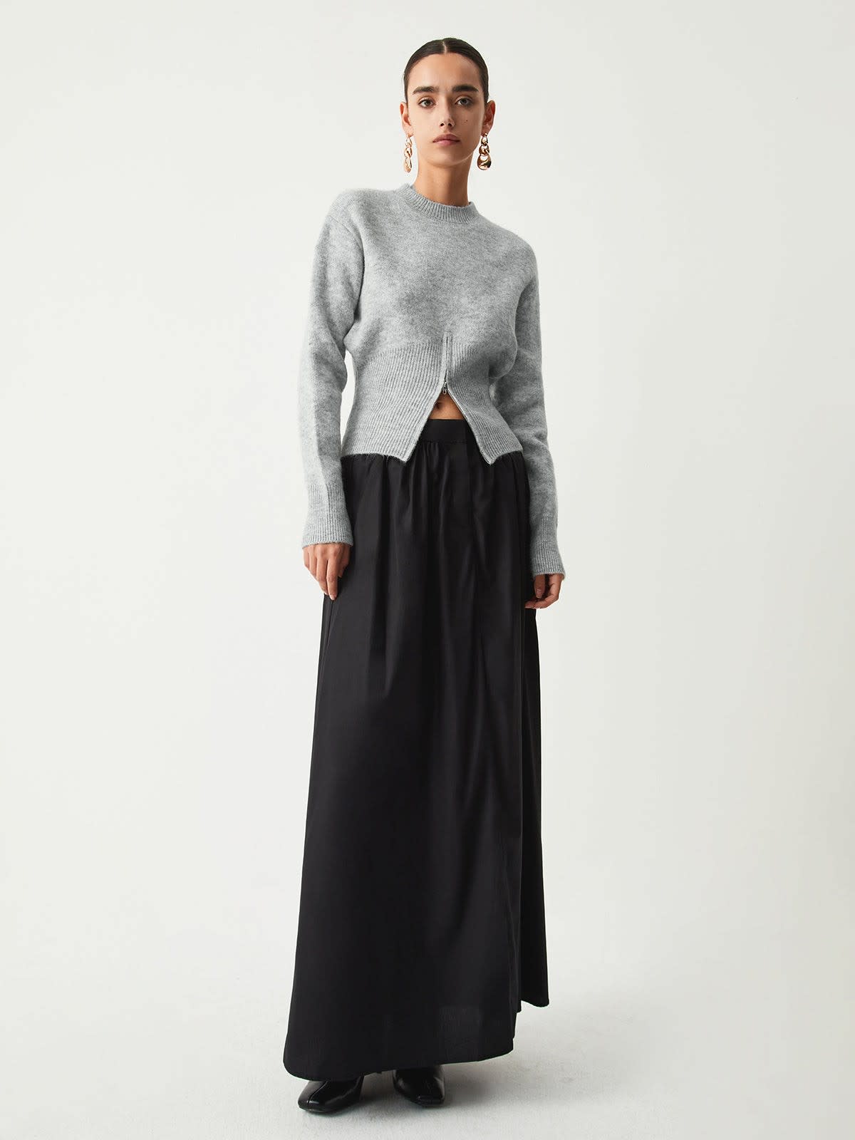 Astrid Cropped Zip Hem Sweater_7