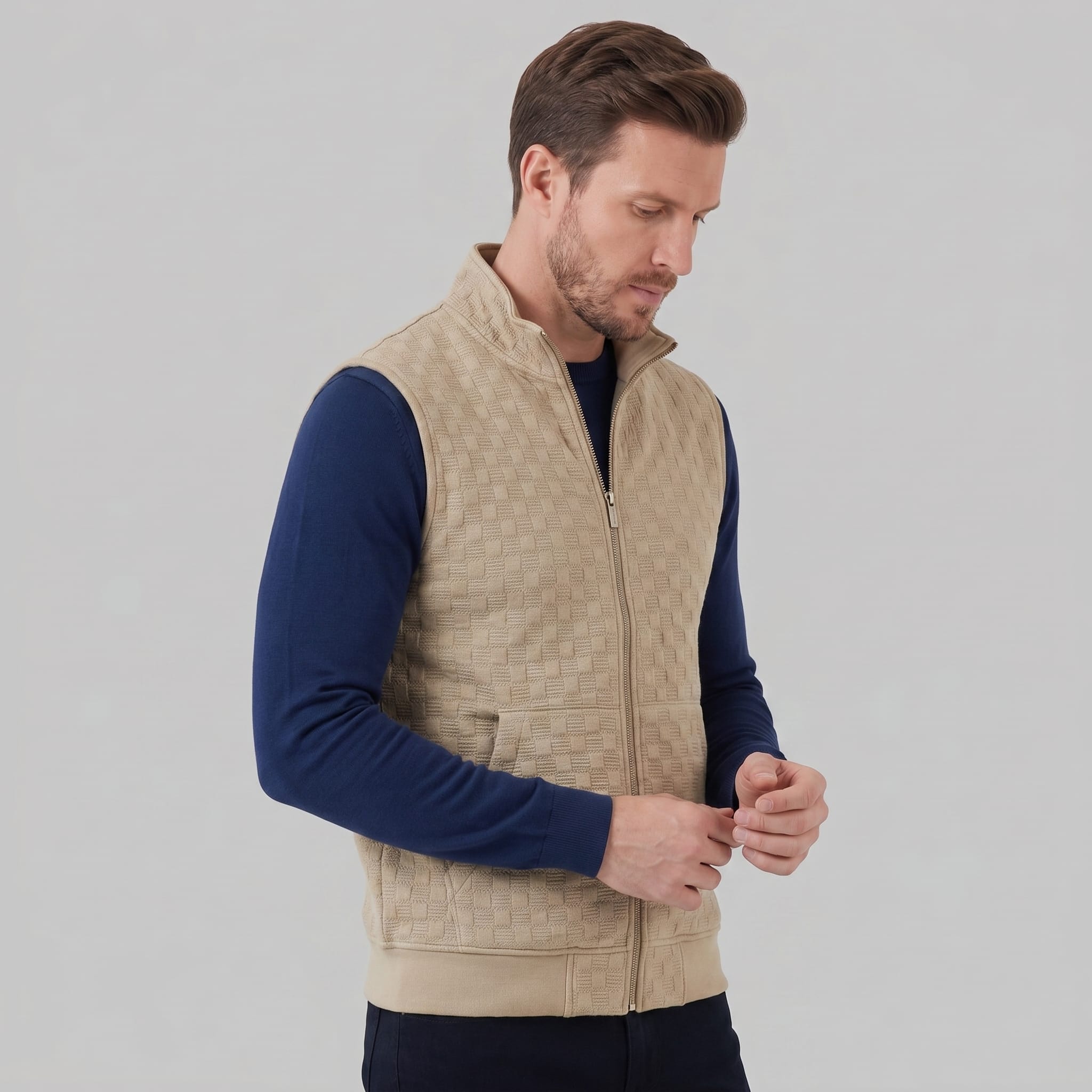 Callum Textured Knit Zip Vest_6