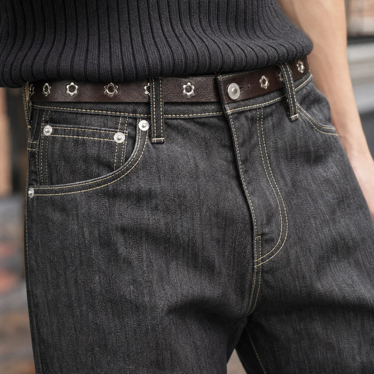 Matteo Embroidered Pocket Black Flared Jeans_2