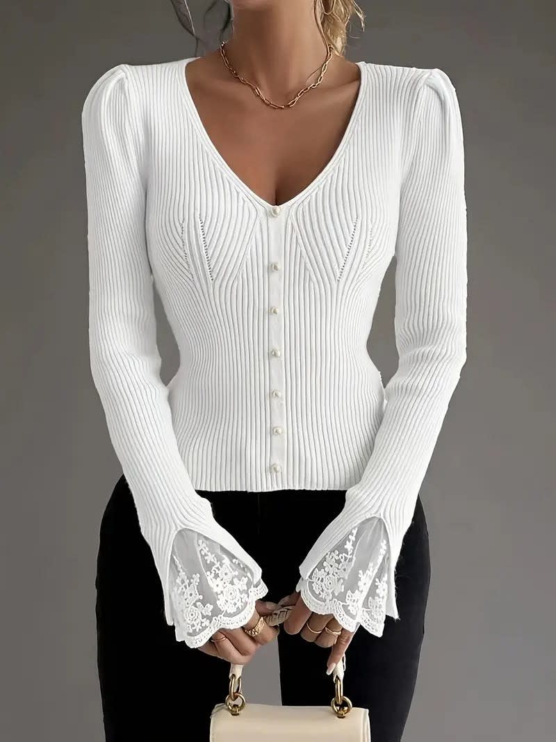 Teagan Ribbed V-Neck Sweater_6