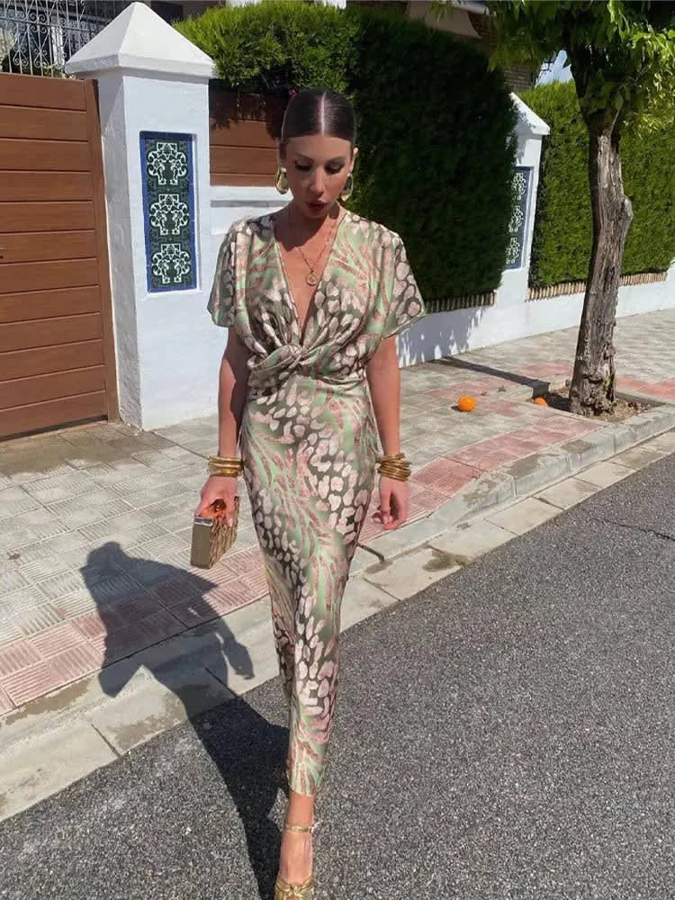 Rosamund Printed V-Neck Wrap Wedding Guest Midi Dress_4