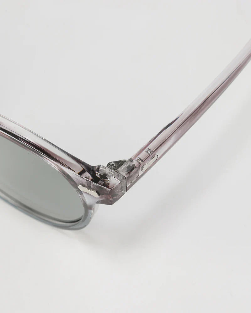 LOCARNO Old Money Sunglasses