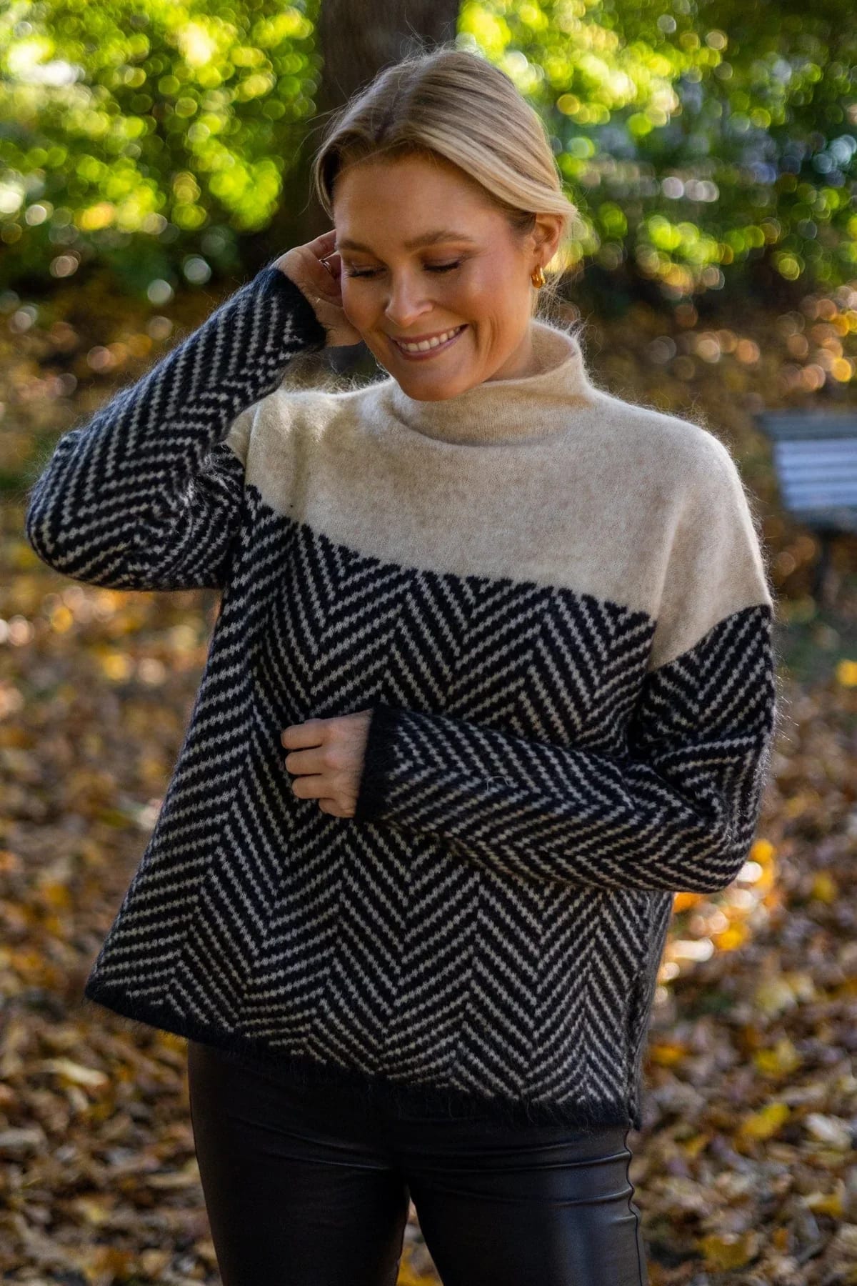 Orianne Chevron Knit Turtleneck Sweater_2