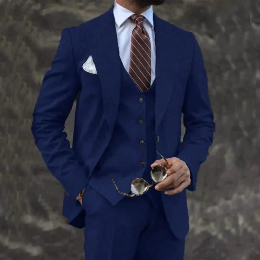 Dominic Three Piece Suit With Vest_11