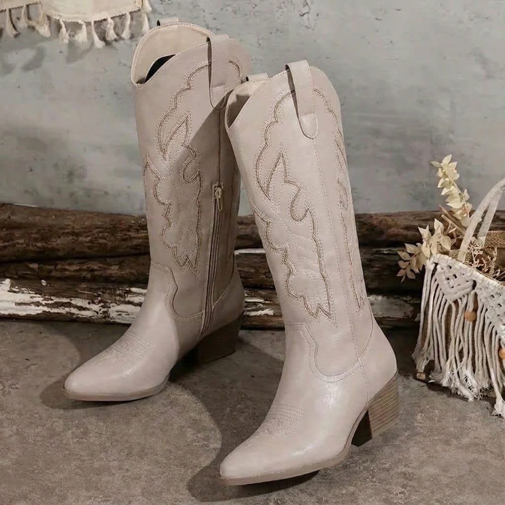 Vibia Embroidered Western Boots_10