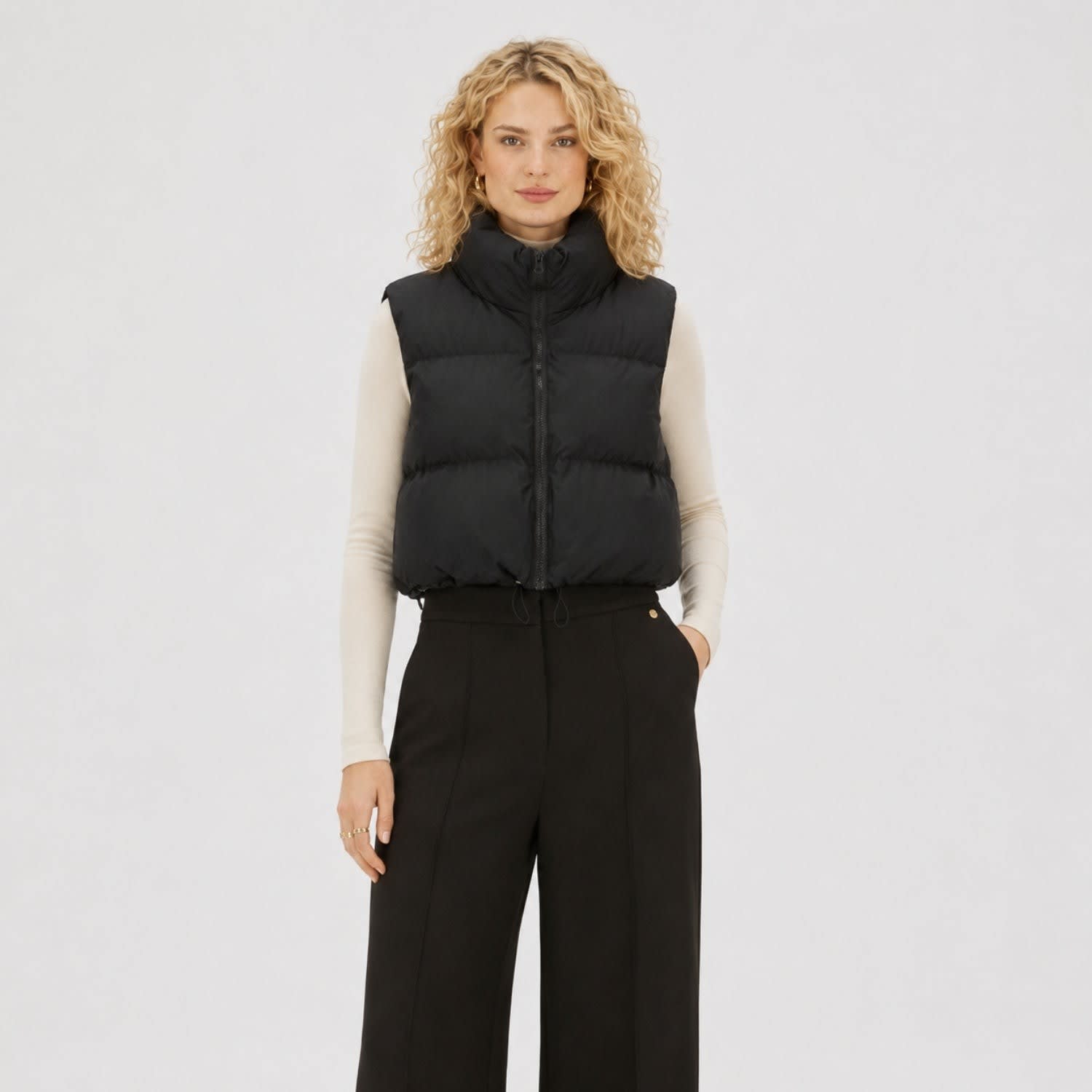 Camryn Cropped Puffer Vest_5