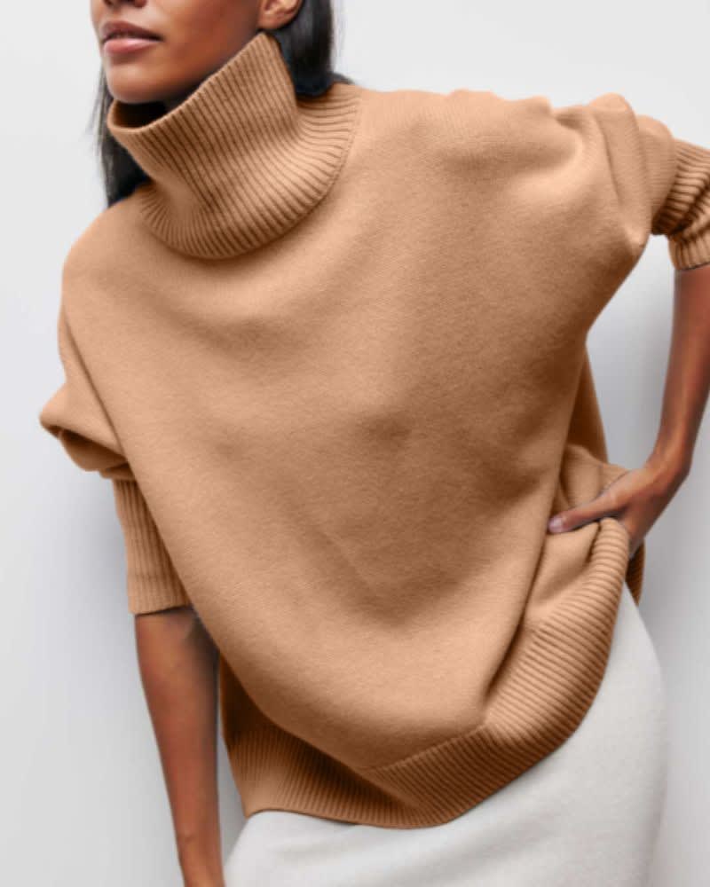 Elizabeth Oversized Turtleneck Sweater_6