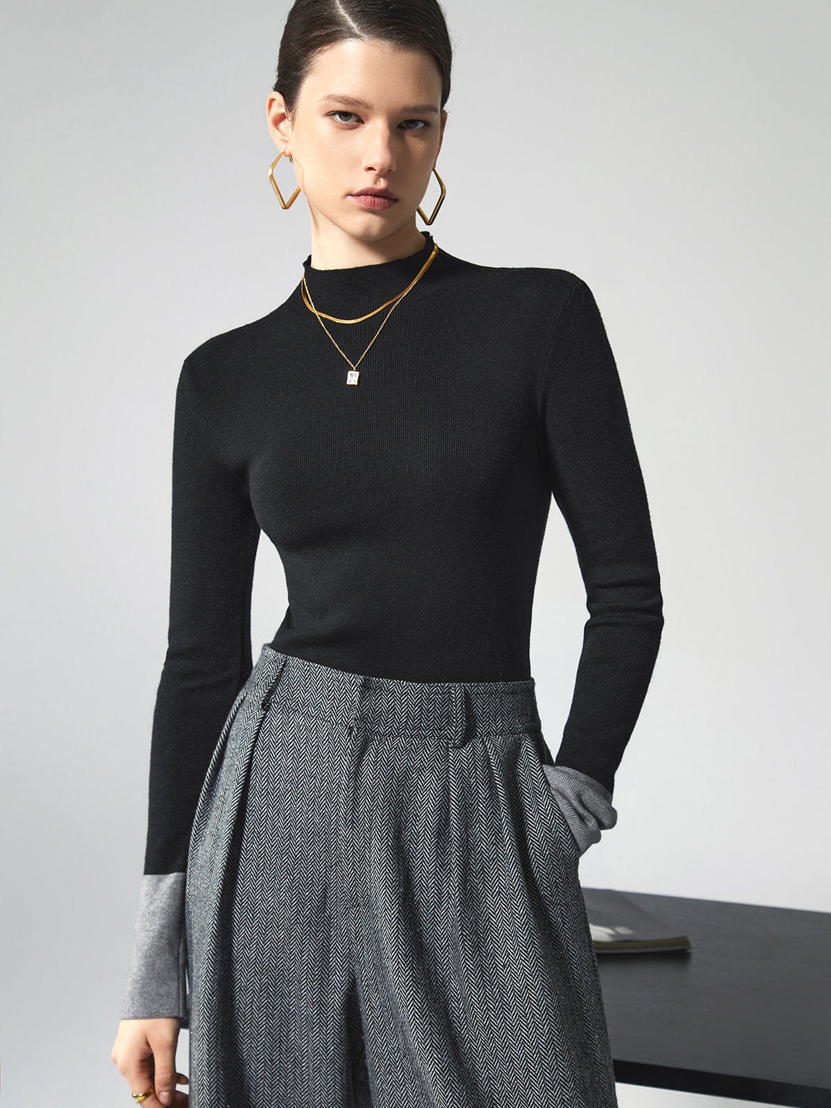 Klarissa Contrast Cuff Mock Neck Sweater_4