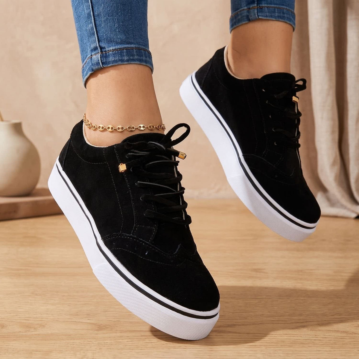 Catherine Cushioned Brogue Orthopedic Sneakers_3