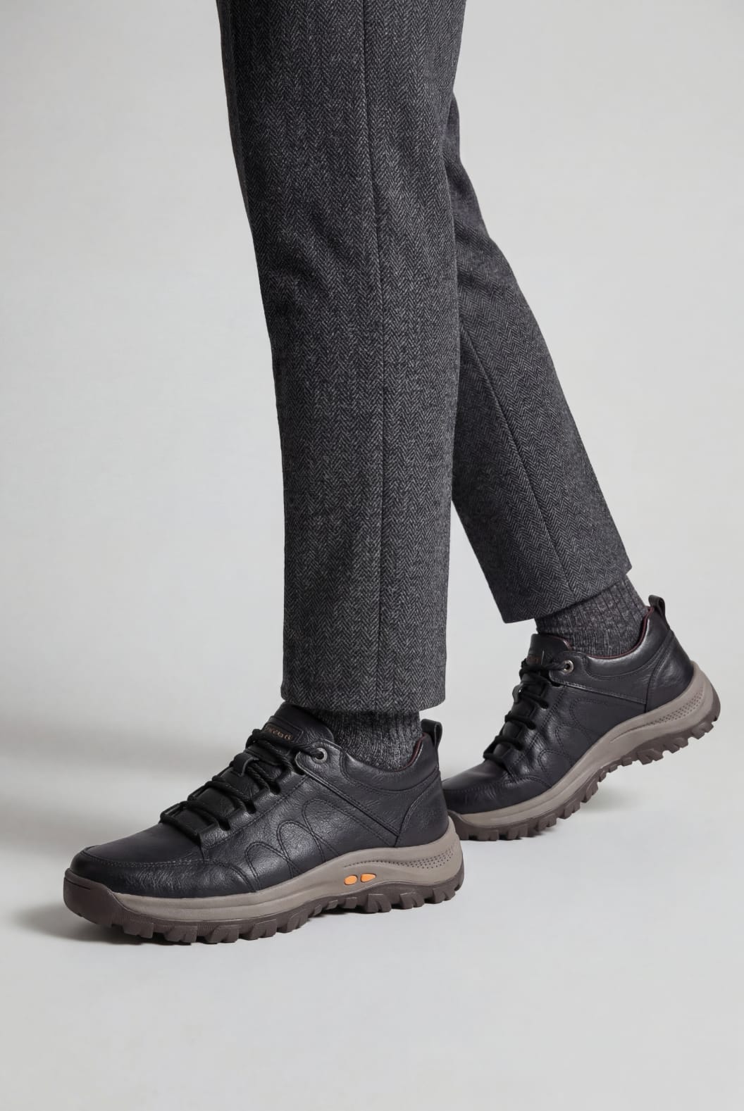 Eduardo Cushioned Water Resistant Walking Shoes_2