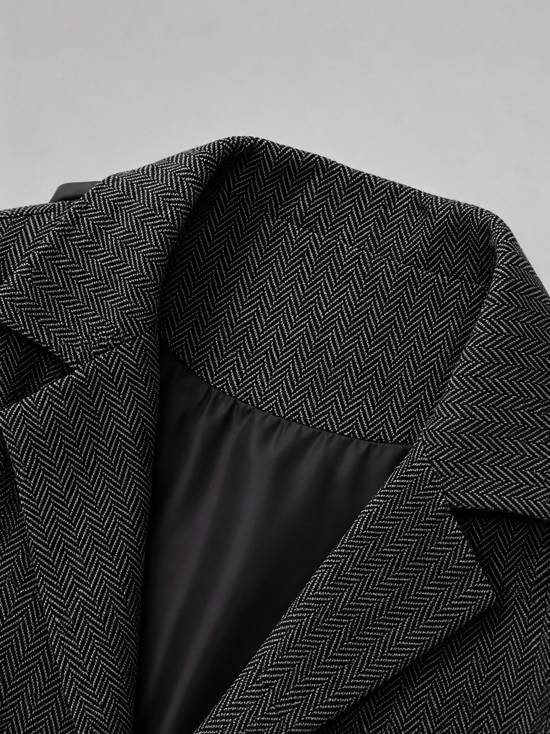 Lucian Herringbone Tailored Waistcoat_3