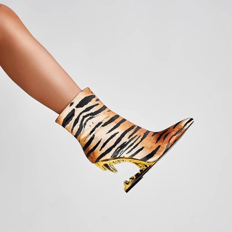 Jolanda Sculpted Heel Pointed Toe Ankle Boots_2
