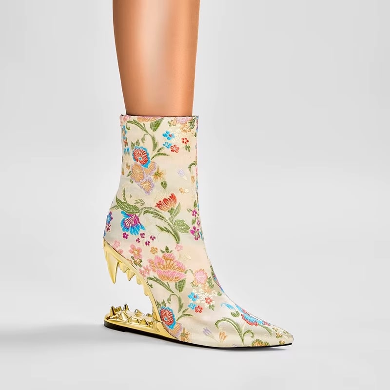 Jolanda Sculpted Heel Pointed Toe Ankle Boots_24