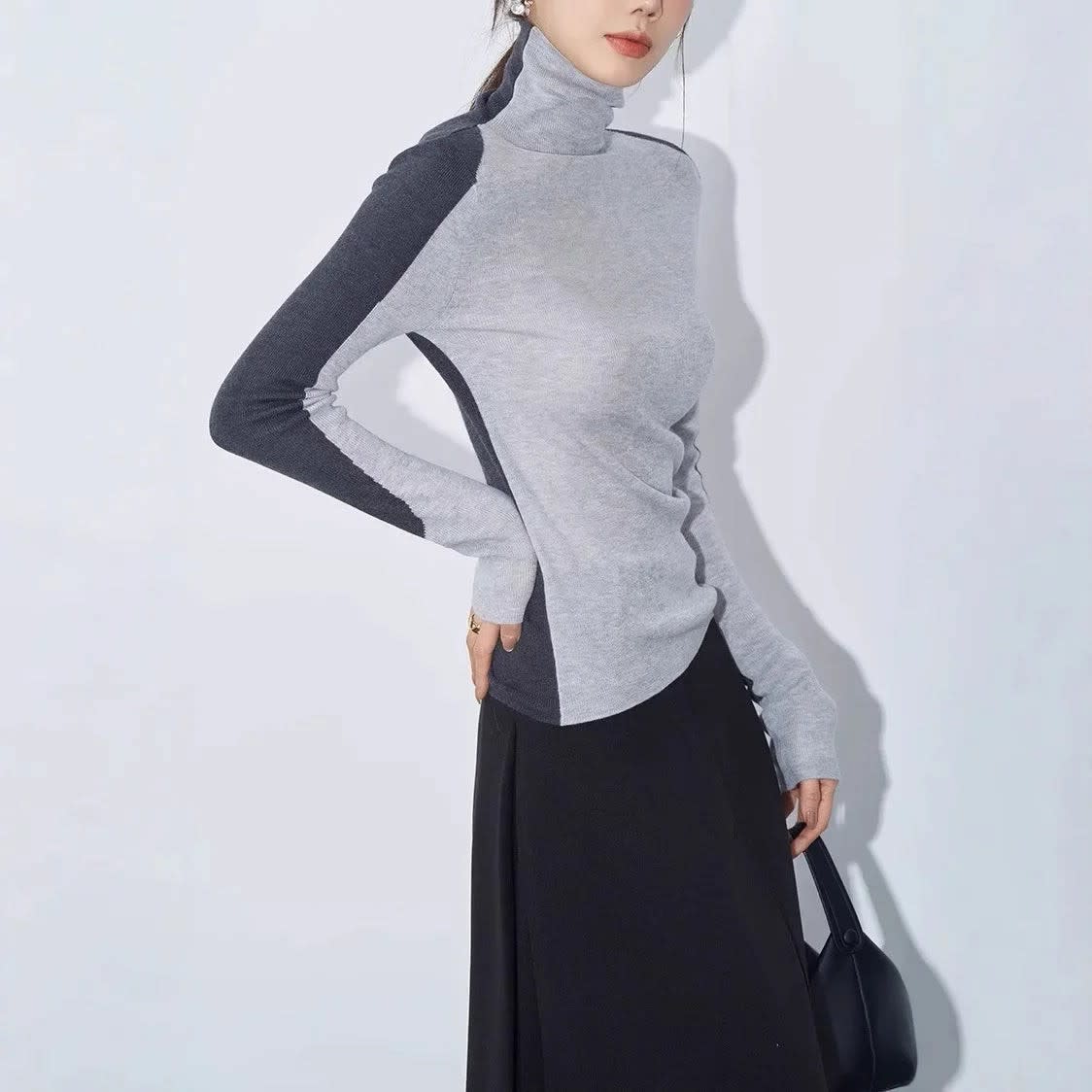 Tatum Contrast Sleeve Mock Neck Top_4