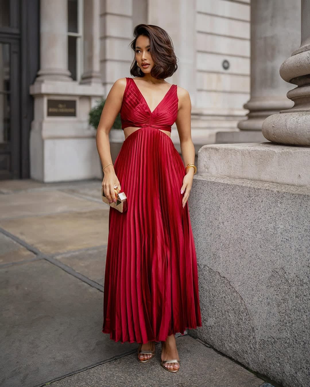 Gilda Flowy V-Neck Cutout Wedding Guest Midi Dress_4