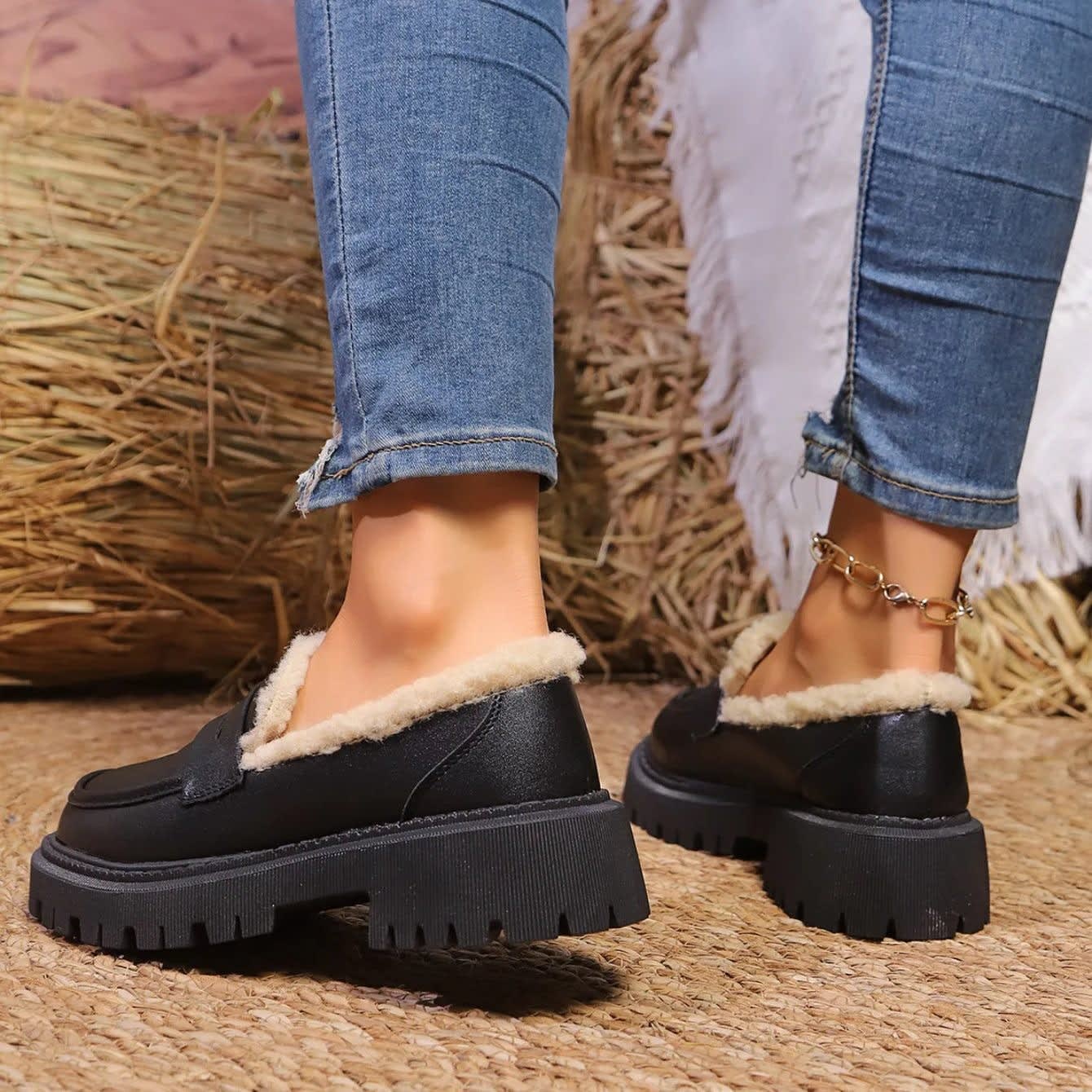 Marcia Fleece Lined Platform Loafers_8