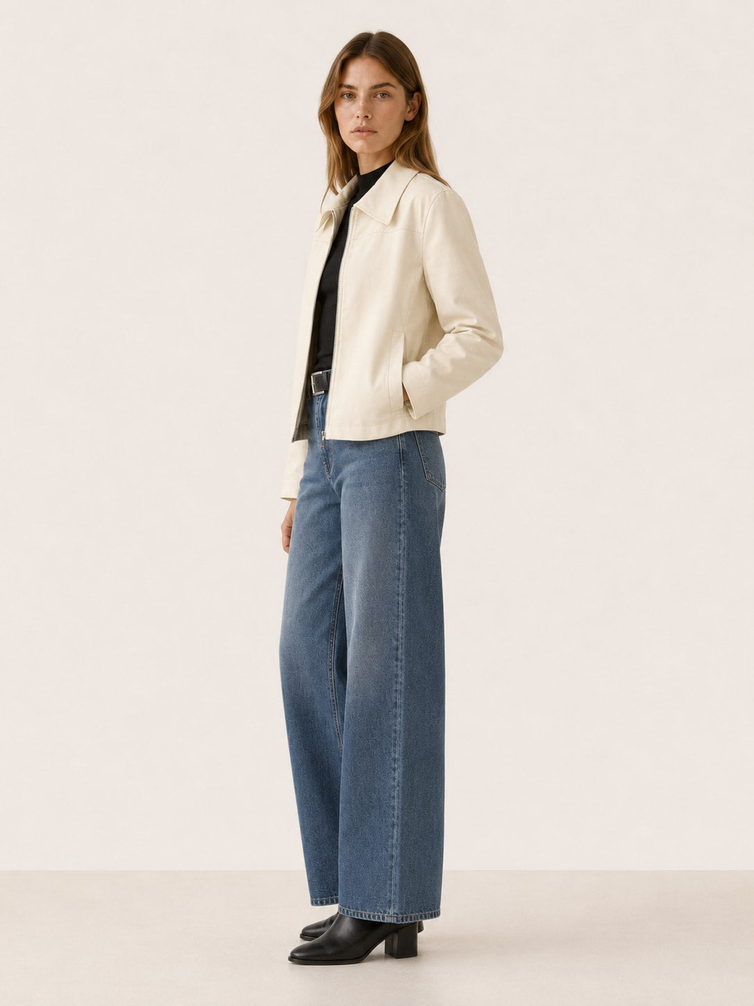 Margot Classic Zip Front Collared Jacket_3