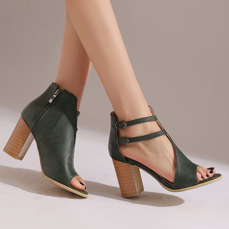 Iliana Double Buckle Block Heel Sandals_4