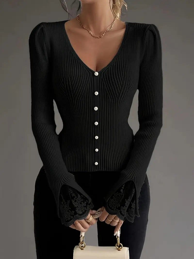 Teagan Ribbed V-Neck Sweater_7