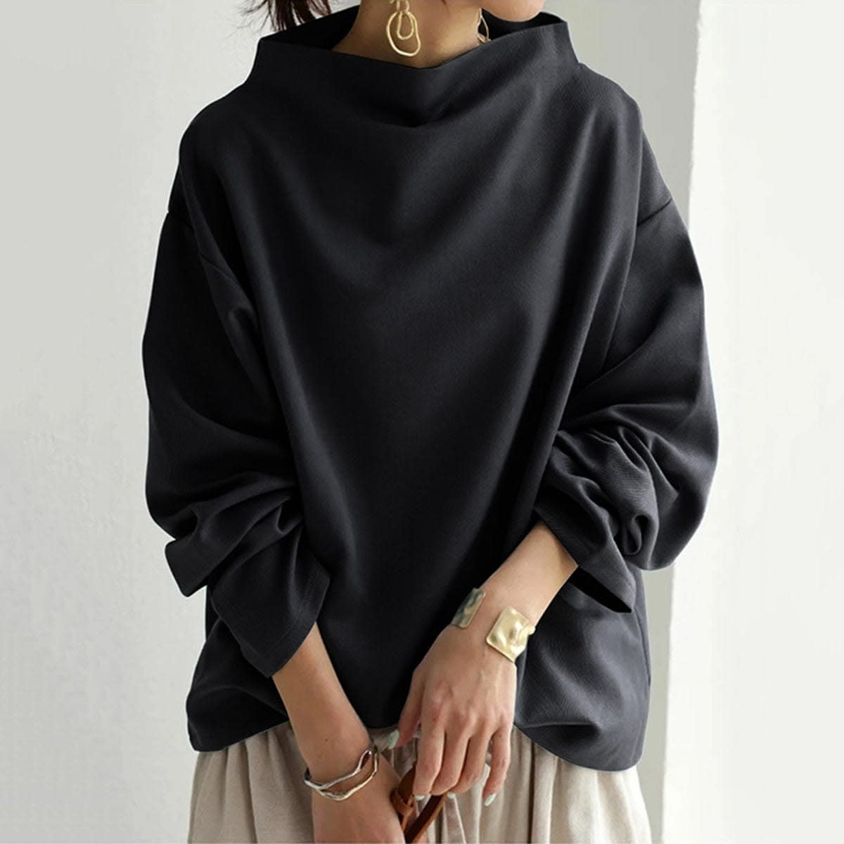 Alwine Oversized Mock Neck Top_4