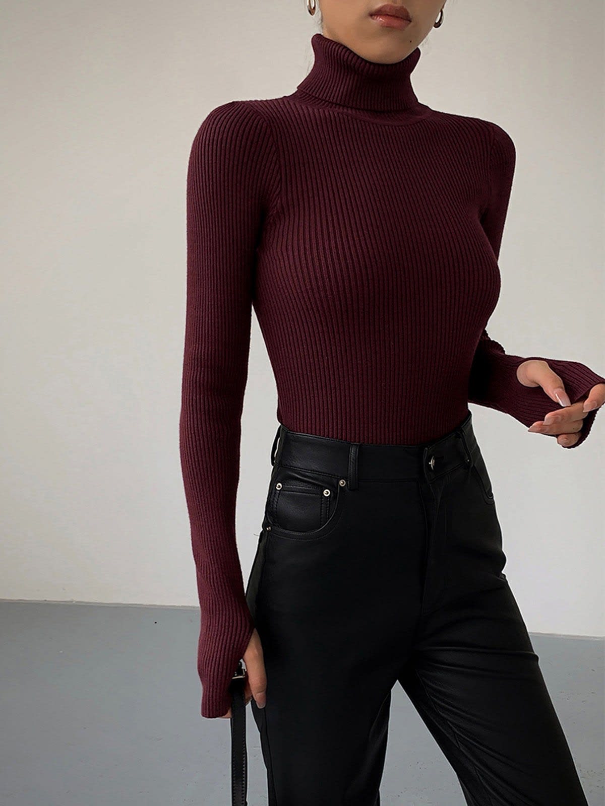 Lyric Ribbed Turtleneck Sweater_4