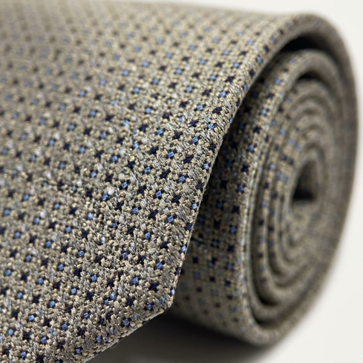 Clinton Champagne Micro Dot Necktie_5