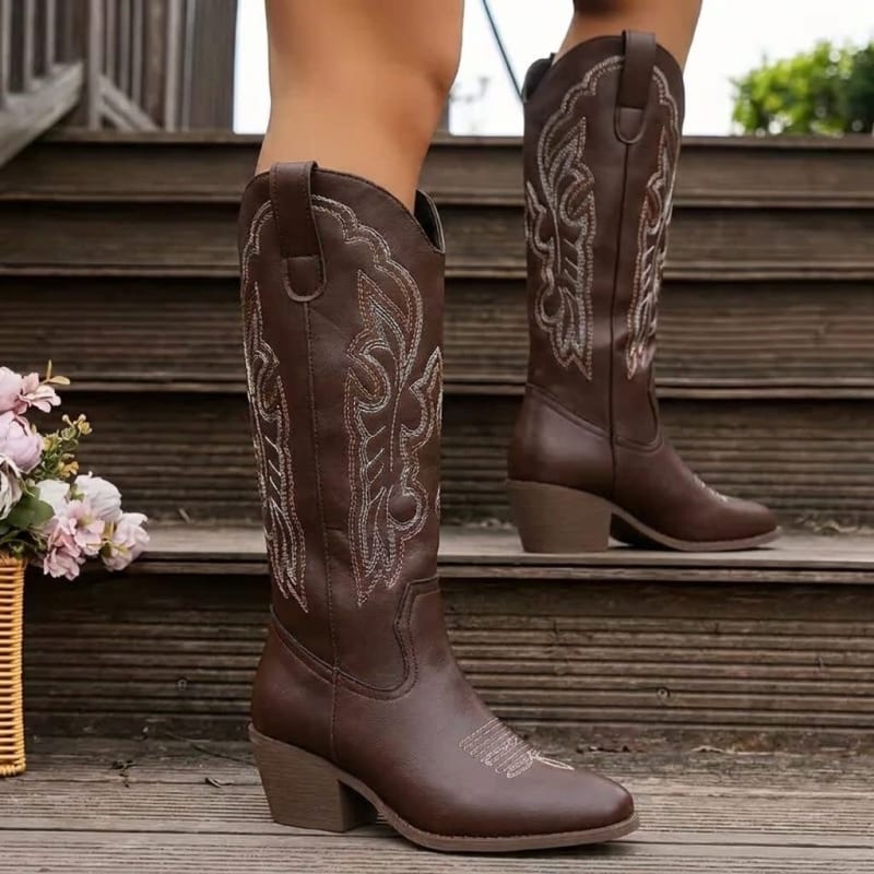 Vibia Embroidered Western Boots_1
